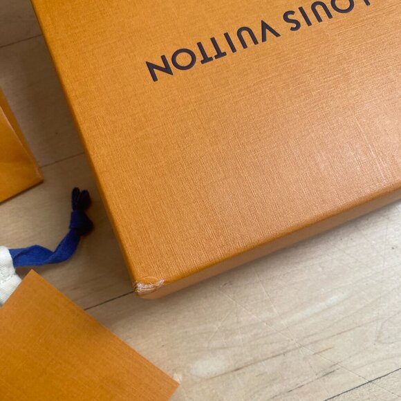 Louis Vuitton Empty Box storage includes dustbag and shopping bag - Picture 2 of 3